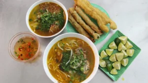 Bánh canh ruộng là món ăn đặc trưng của người Đà Nẵng